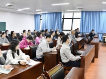 澳门博彩在线教学实验中心及公共平台举行新学期工作会议